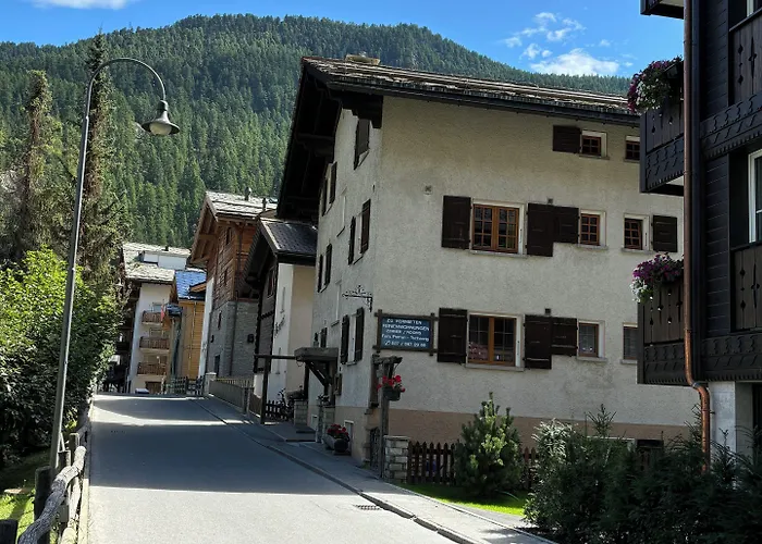 メディ アパート *